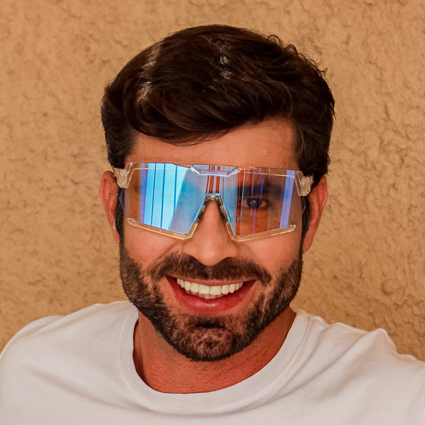 Óculos ENFOQ Jump Cristal em uso